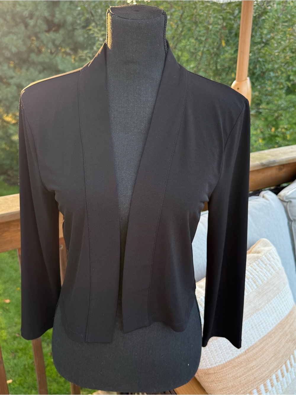 Calvin Klein Women’s Black Open Front Lightweight Short Jacket Long Sleeve Sz L